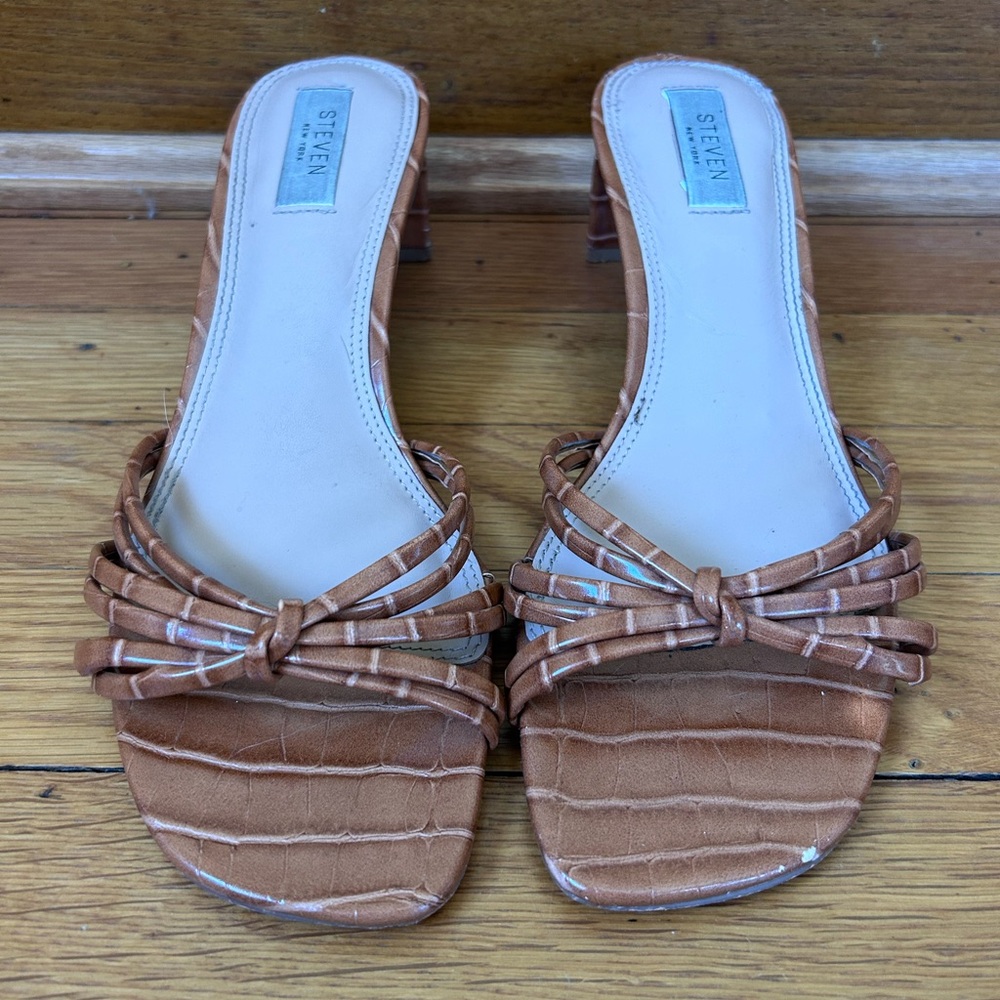 STEVEN By Steve Madden Brown Croc-Embossed Sandals